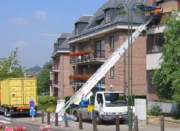Şehirler arası evden eve taşıma şirketimiz, şehirler arası ofis ve ev eşyası lojistik hizmeti kapsamında Türkiye’nin 81 il ve ilçelerine asansörlü, sigortalı, marangozlu, ambalajlı evden eve nakliyat hizmeti vermektedir.