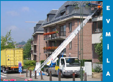 Eşyalarınızın en kısa bir süre içinde ve en güvenli biçimde yeni yerine taşınması için asansörlü nakliyat sistemlerini kullanmaktayız. Zamandan mümkün mertebede tasarruf sağlamayı başaran bu çağdaş sistemi İstanbul asansörlü nakliye şirketimizden talep ediniz